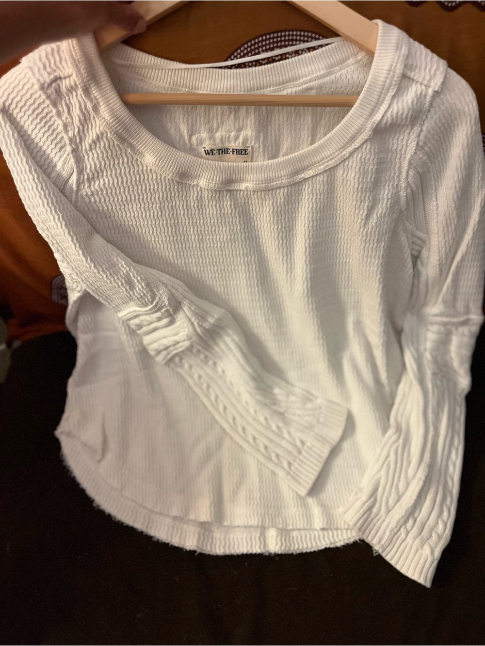 FREE PEOPLE SWINGING CABLE CUFF TOP sz M